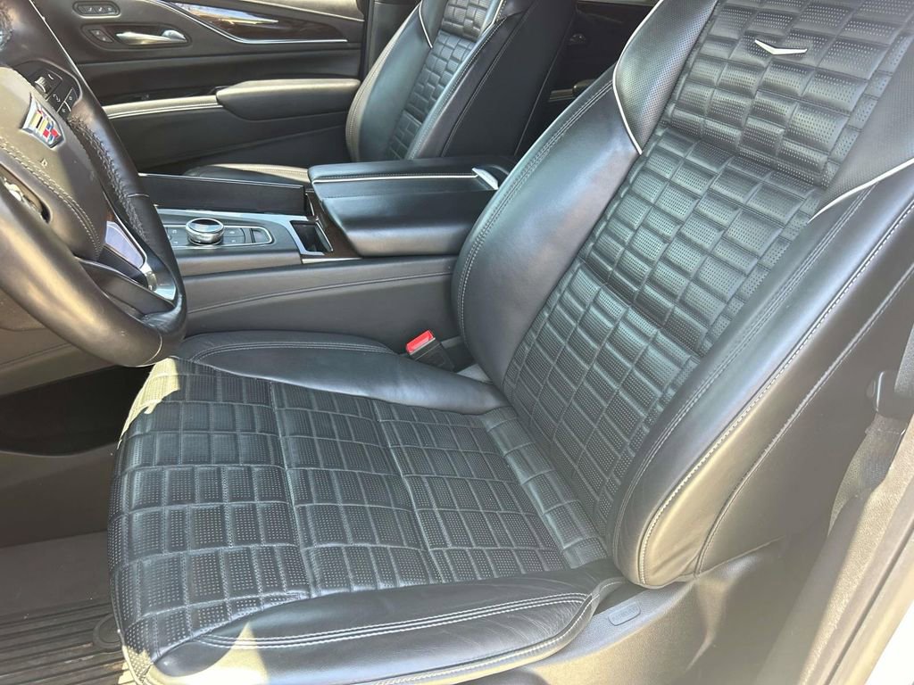 Used 2021 Cadillac Escalade Sport Platinum AWD/4WD image 32