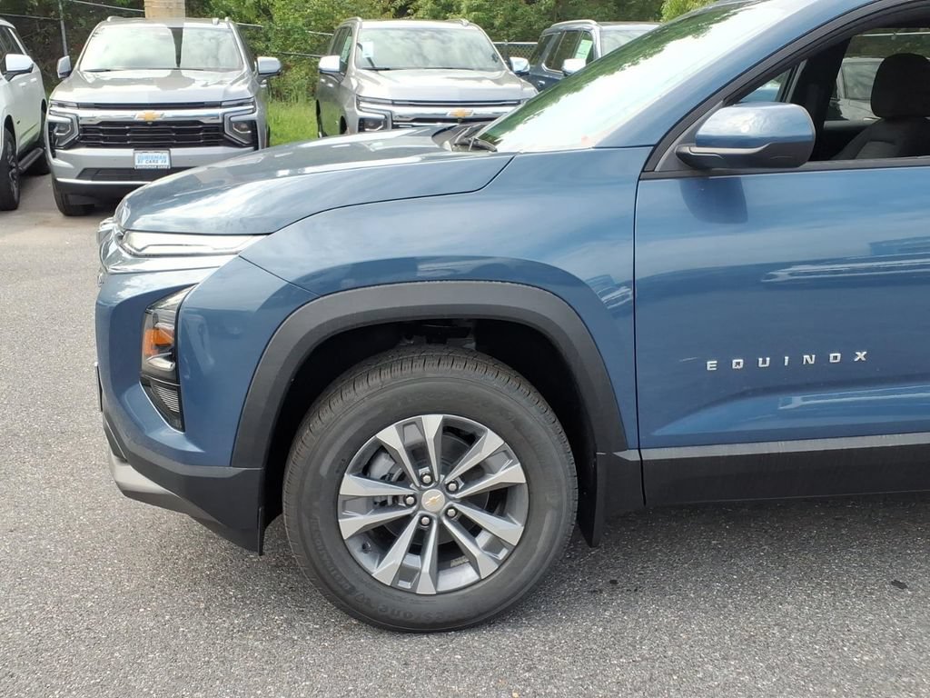 New 2027 Chevrolet Equinox LT FWD image 7