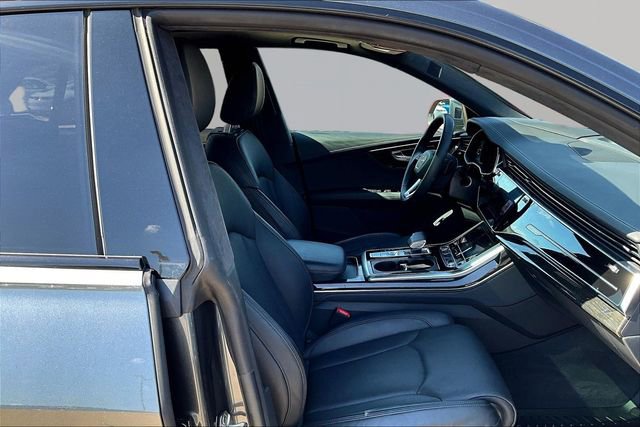 Used 2023 Audi Q8 Prestige w/ Prestige Package AWD/4WD image 7