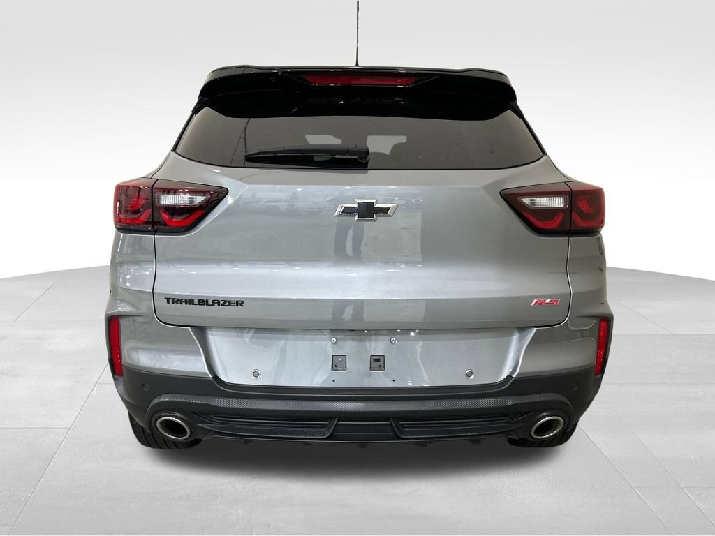 Used 2024 Chevrolet TrailBlazer RS w/ Convenience Package FWD image 4
