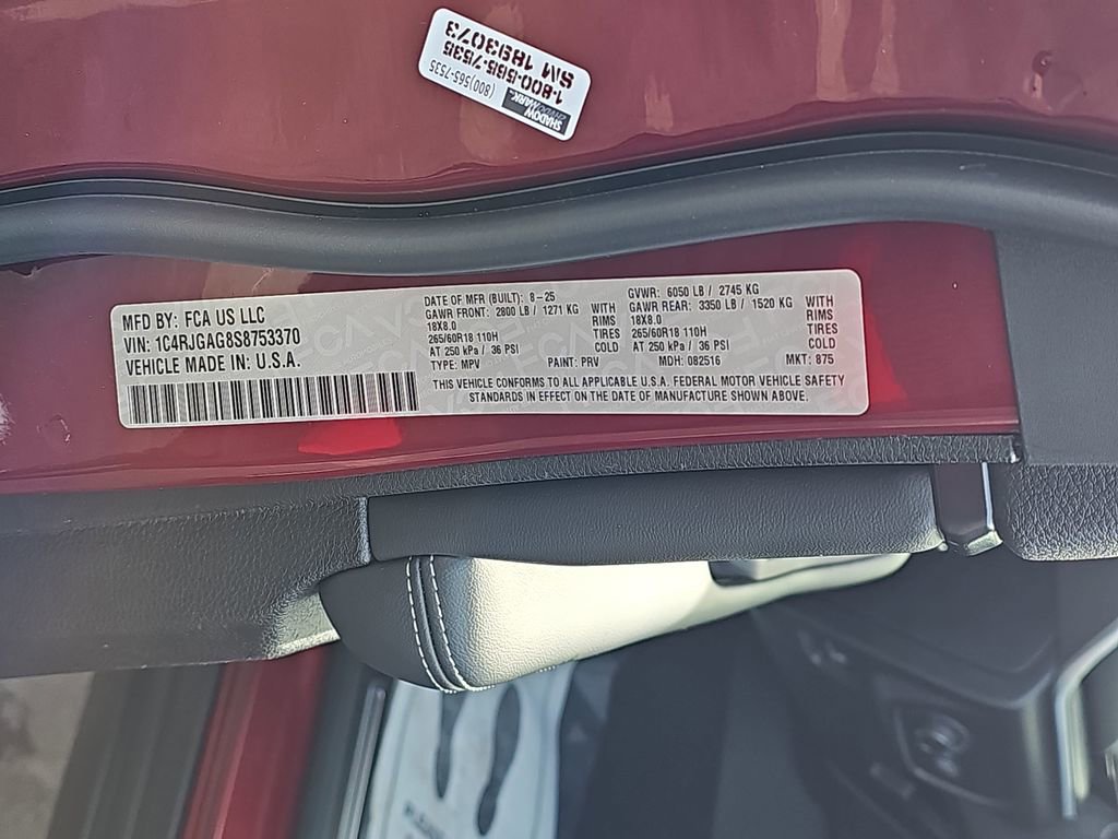 Used 2025 Jeep Grand Cherokee Laredo X w/ Luxury Tech Group I image 38