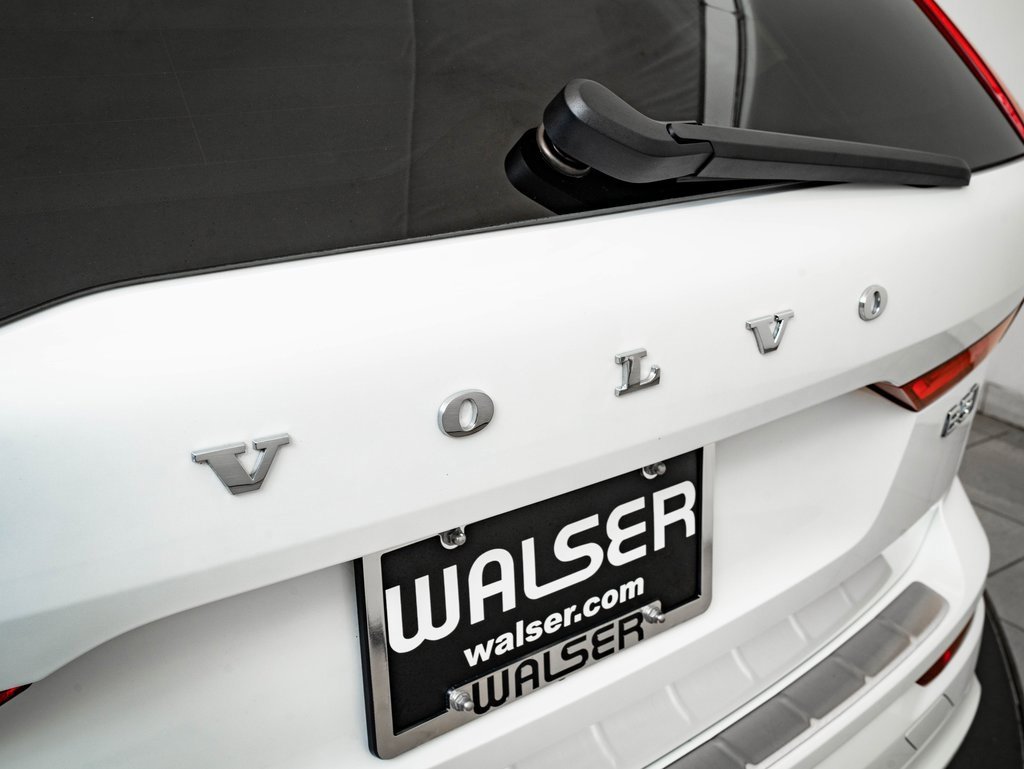 Used 2025 Volvo XC60 B5 Ultra w/ Protection Package Premier image 18