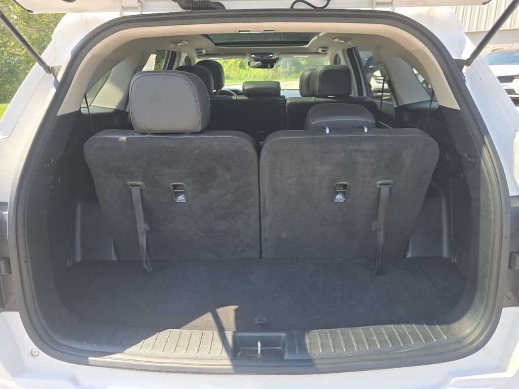 Used 2022 Kia Sorento S w/ Panoramic Sunroof Package FWD image 18