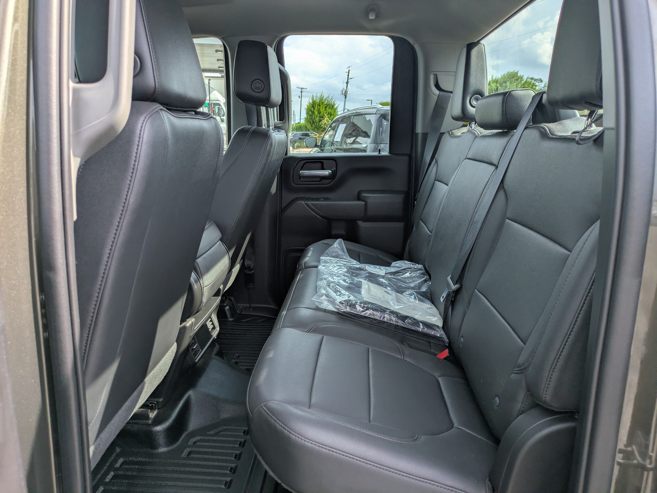 Used 2022 Chevrolet Silverado 3500 W/T AWD/4WD image 13