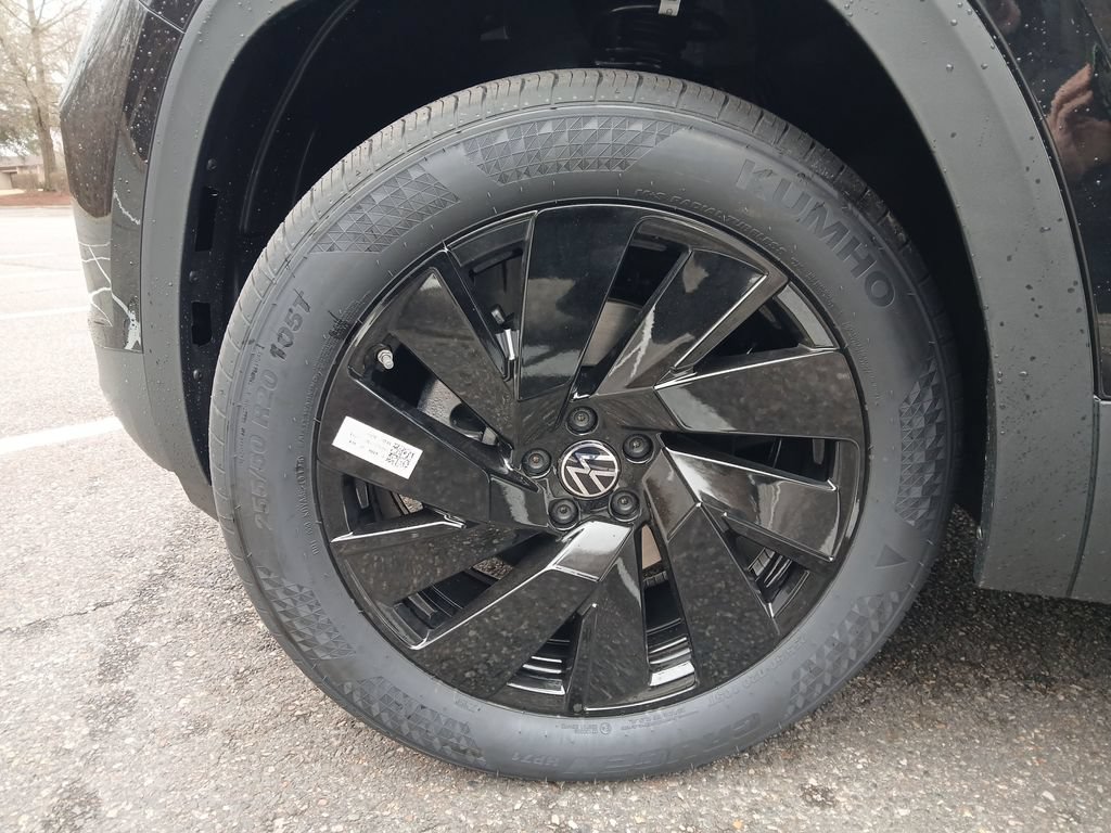New 2026 Volkswagen Atlas SE FWD image 26