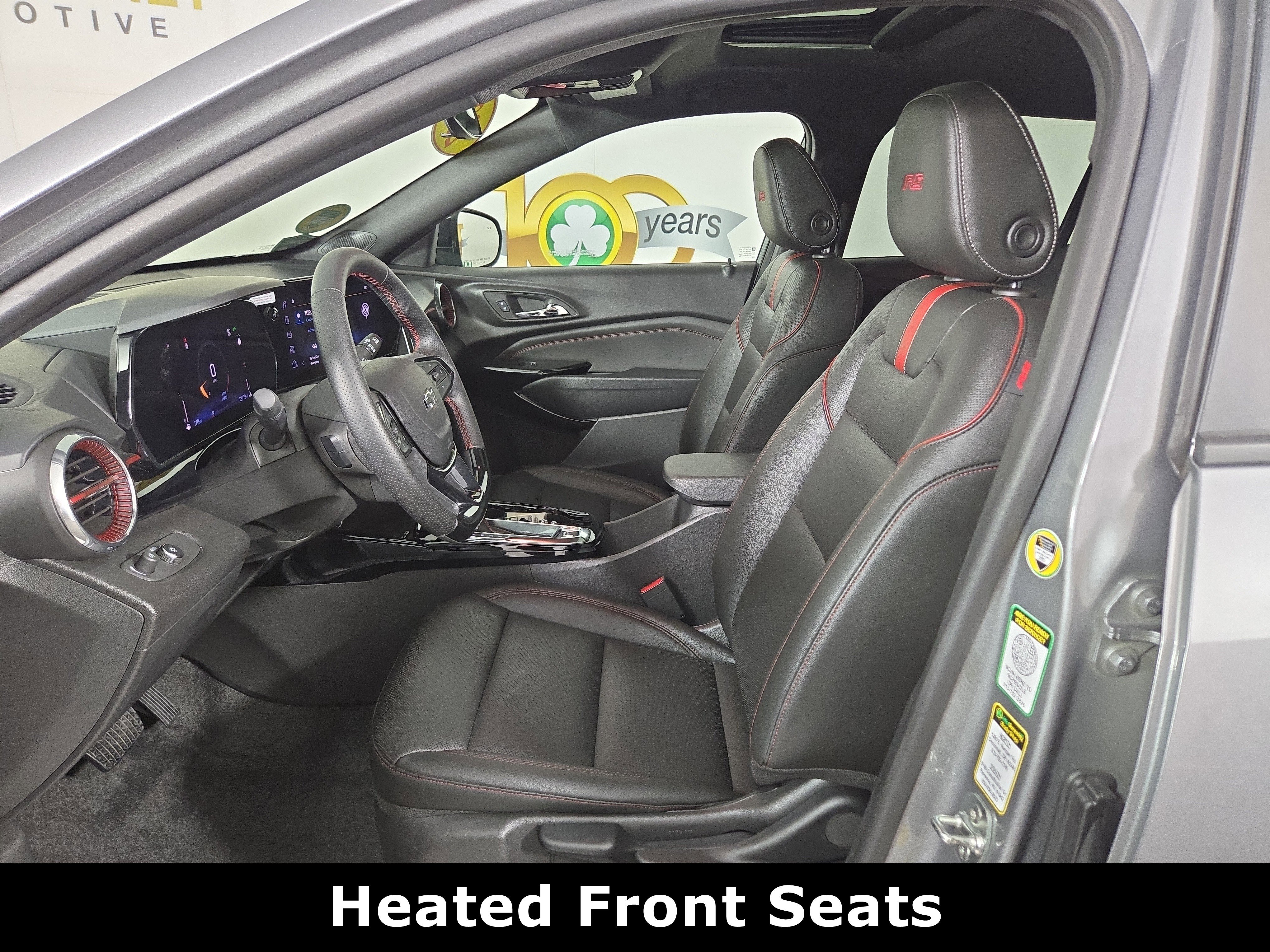 Certified 2025 Chevrolet Trax RS w/ Sunroof Package image 11