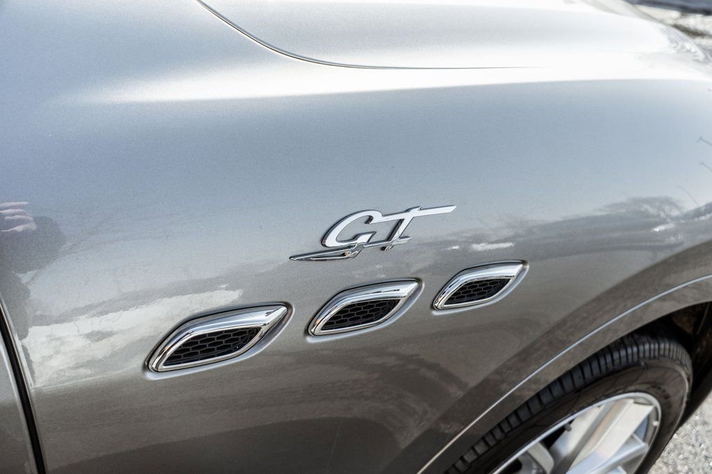 Used 2022 Maserati Levante GT AWD/4WD image 4