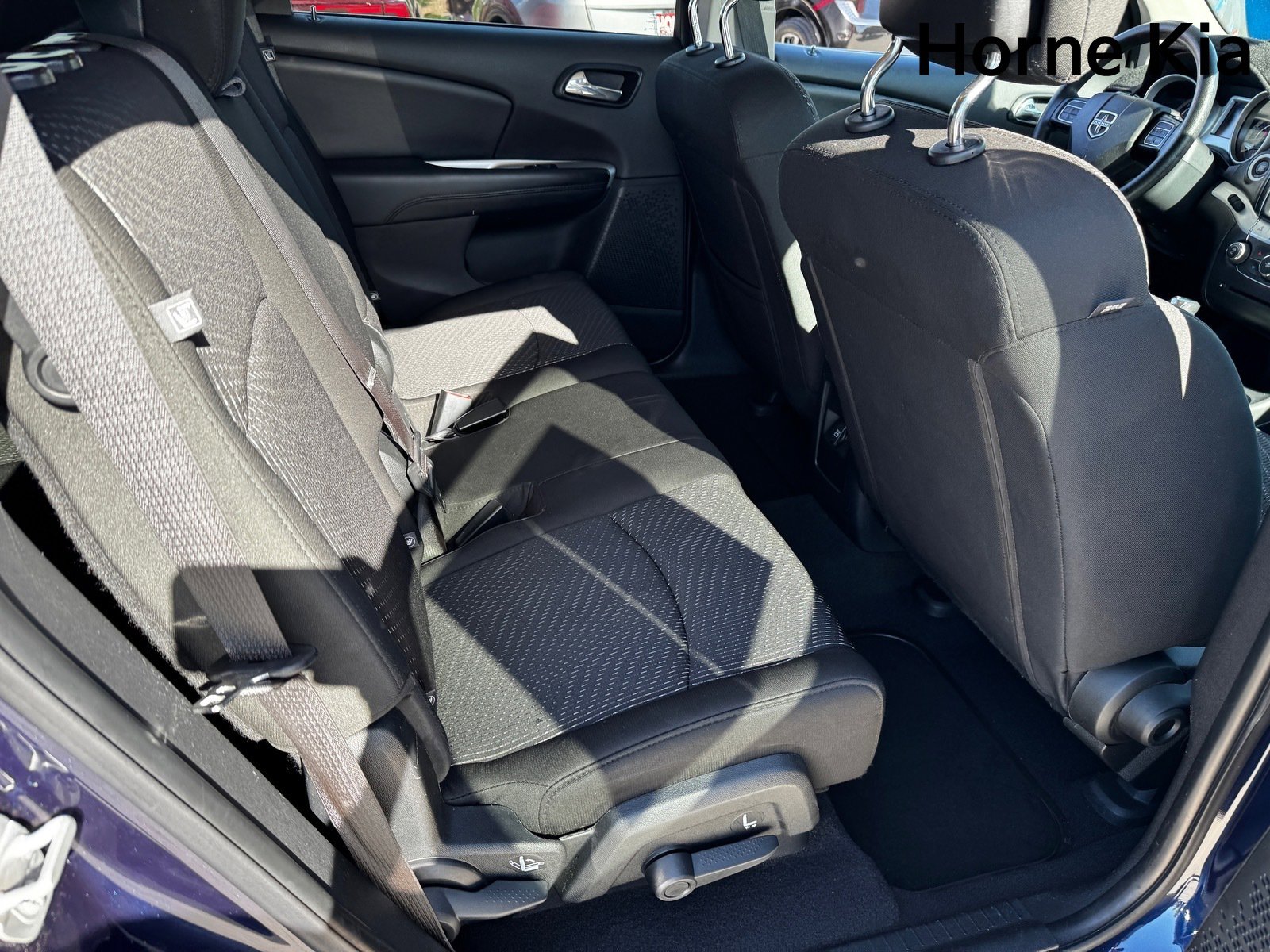 Used 2019 Dodge Journey SE image 27