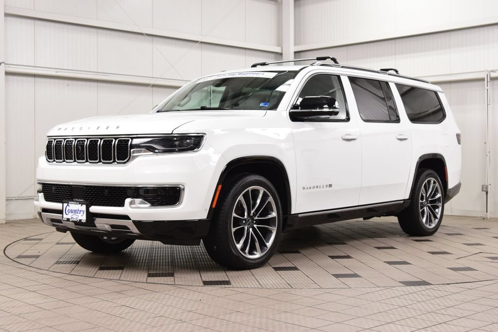 Used 2024 Jeep Wagoneer L Series III w/ Premium Group I AWD/4WD image 3