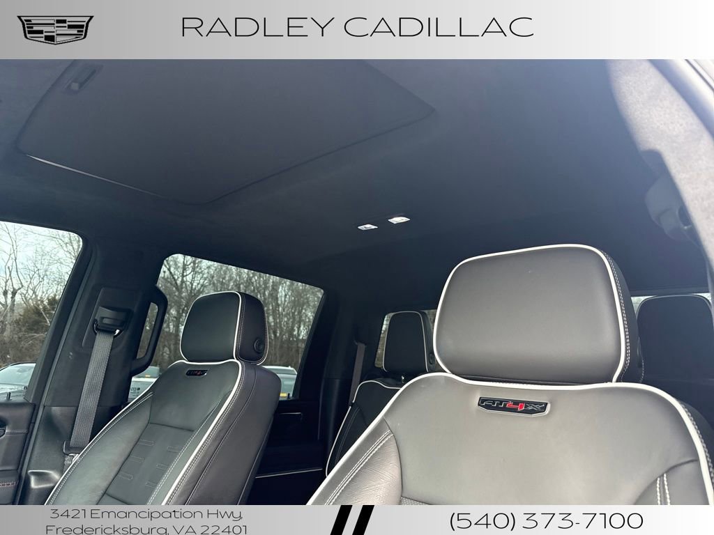 Used 2024 GMC Sierra 2500 AT4X image 2