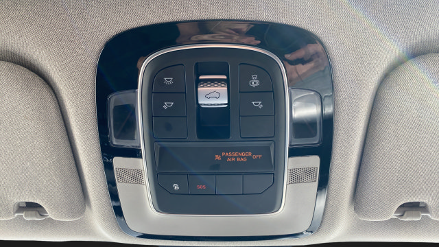 Used 2022 Hyundai Santa Fe Limited FWD image 39