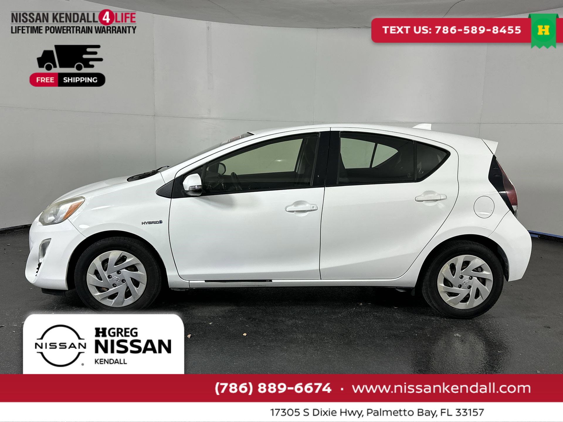 Used 2016 Toyota Prius C Two image 7