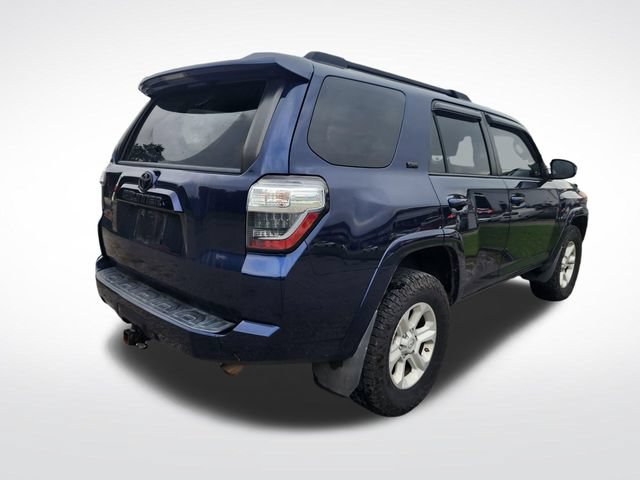 Used 2015 Toyota 4Runner SR5 AWD/4WD image 2