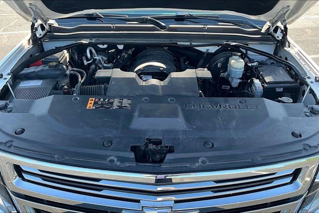 Used 2020 Chevrolet Suburban Premier image 30