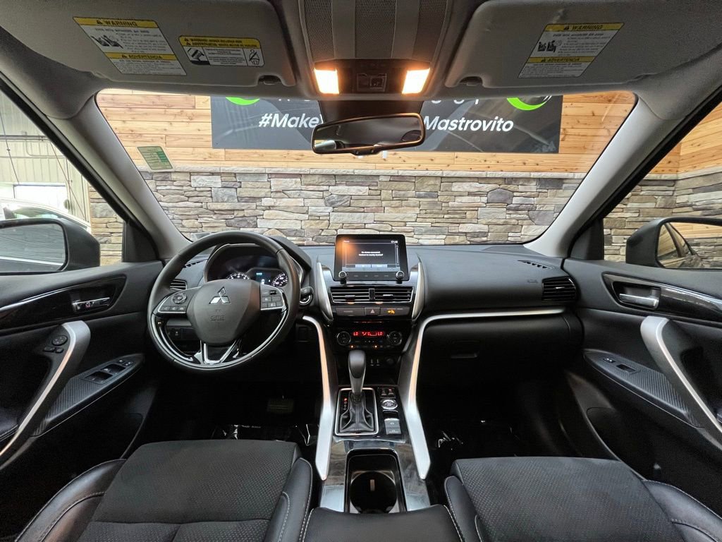 Used 2024 Mitsubishi Eclipse Cross SEL image 16