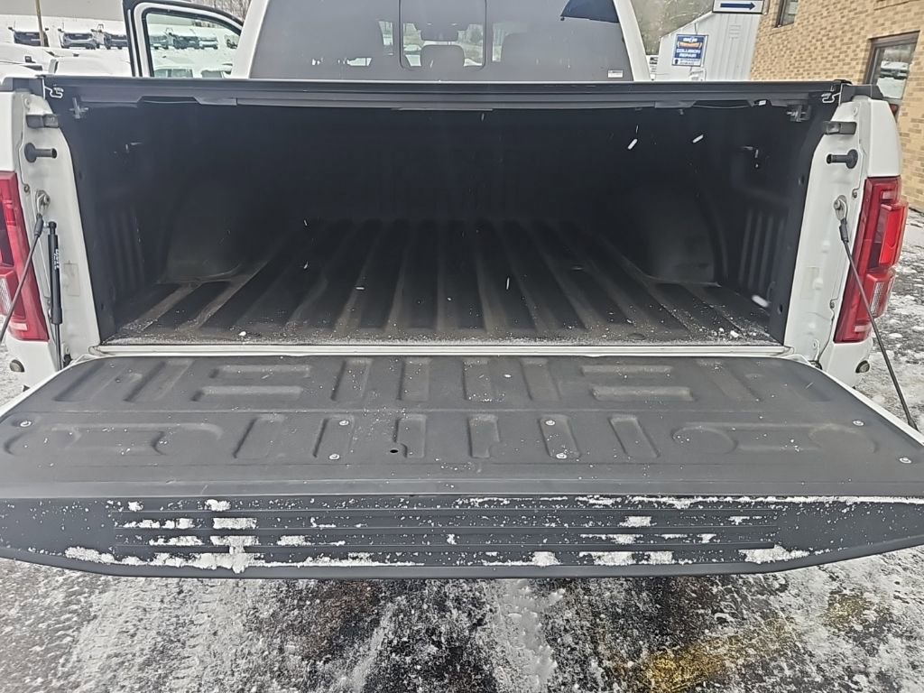 Used 2018 Ford F150 Raptor w/ Equipment Group 801A Mid image 22