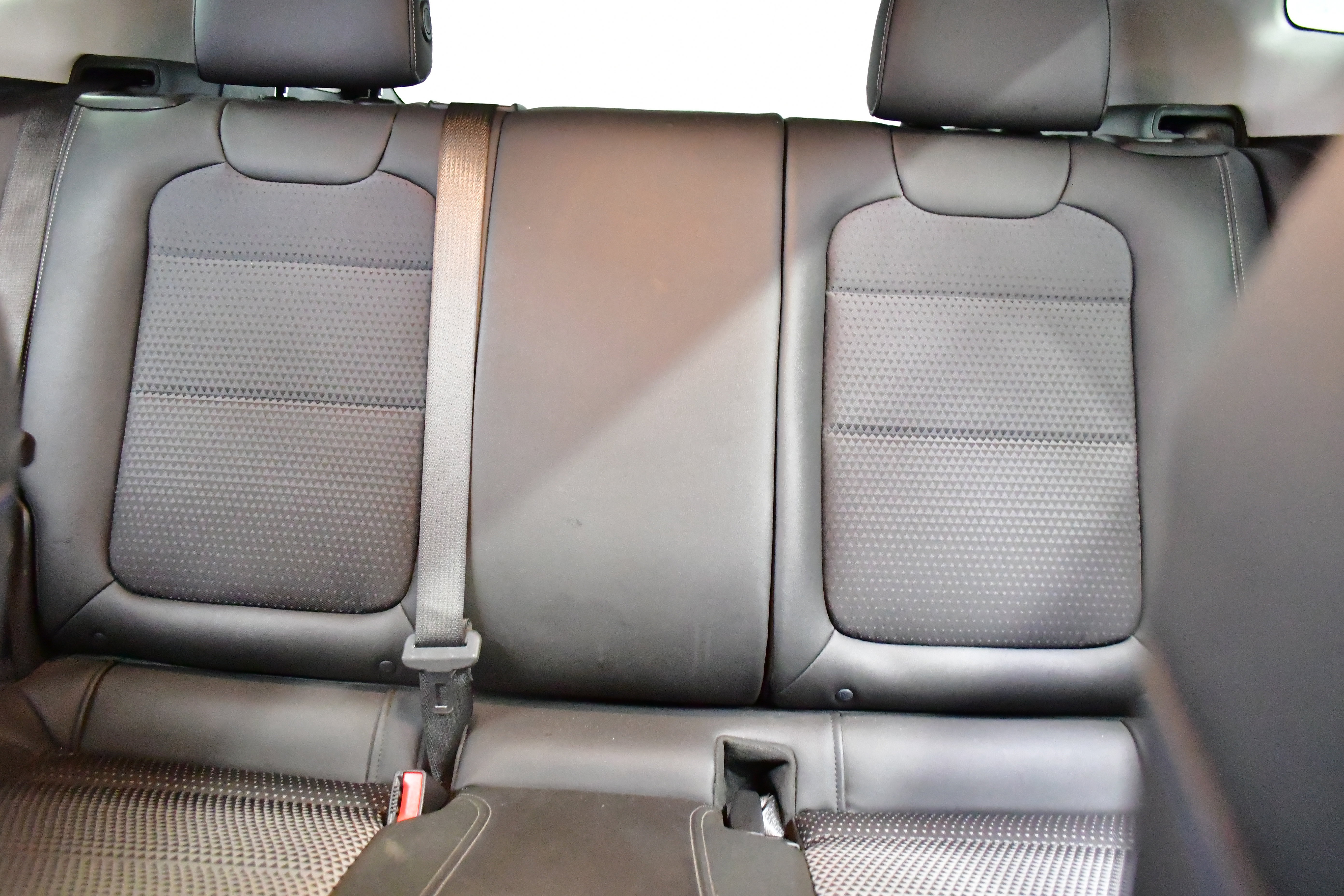 Used 2025 Chevrolet Trax LT w/ LT Convenience Package FWD image 11