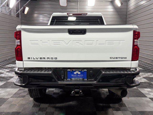 Used 2024 Chevrolet Silverado 2500 Custom w/ Custom Value Package image 6