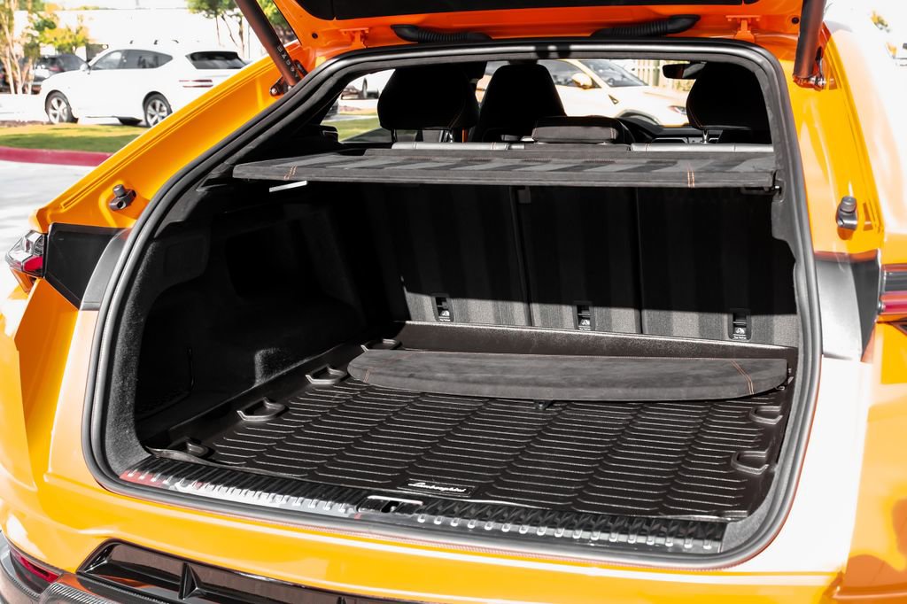 Used 2023 Lamborghini Urus Performante image 55