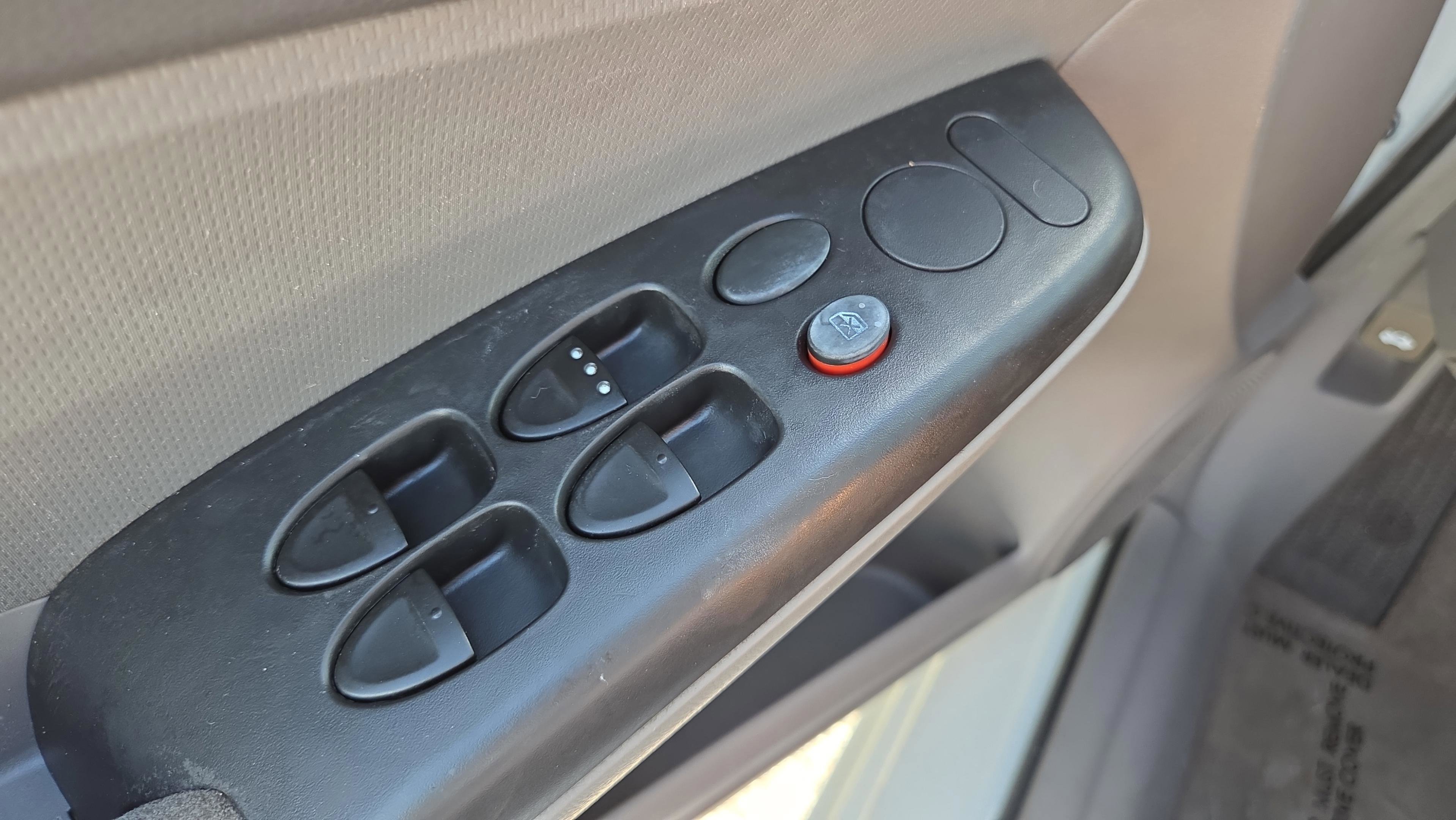 Used 2009 Honda Civic DX-VP image 32