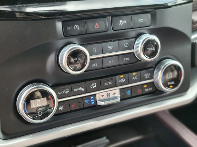 Used 2024 Ford Expedition Limited image 28
