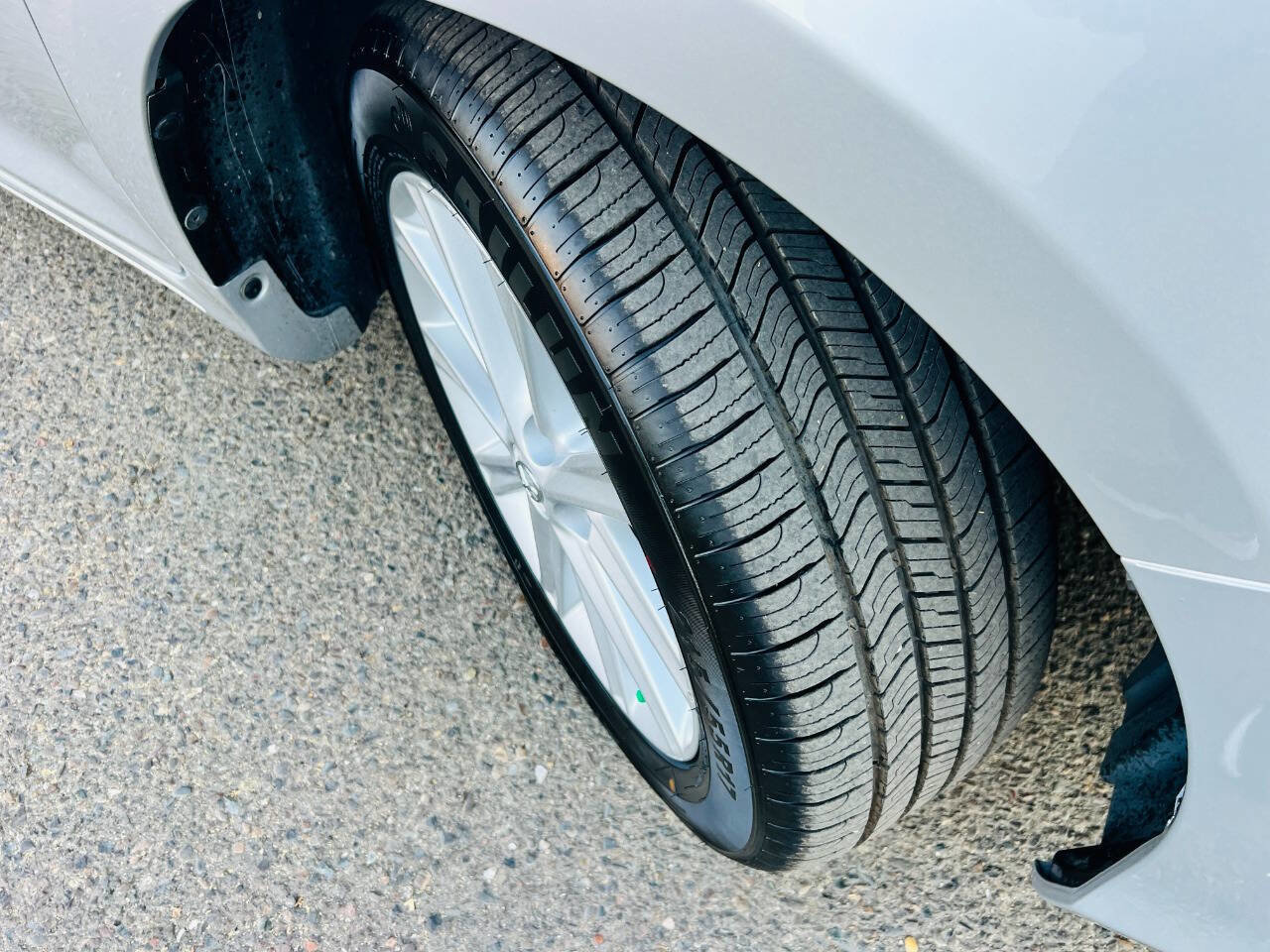 Used 2013 Toyota Camry XLE w/ Leather Pkg image 14