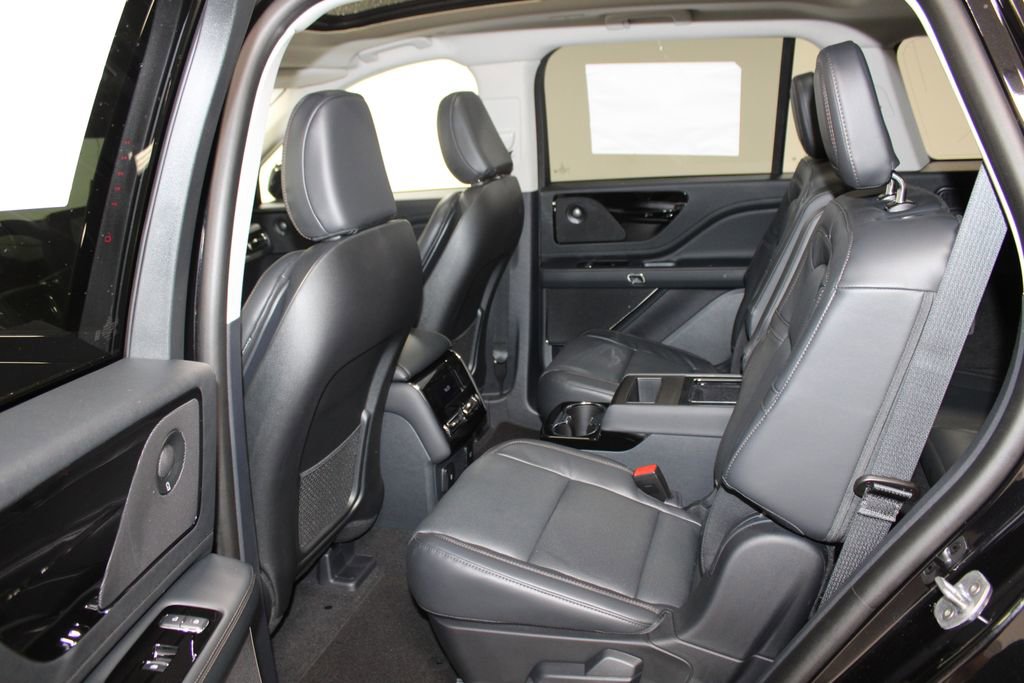 New 2025 Lincoln Aviator Reserve w/ Jet Appearance Package image 26