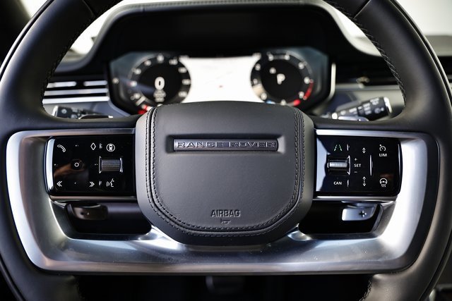 New 2025 Land Rover Range Rover Long Wheelbase SE image 40