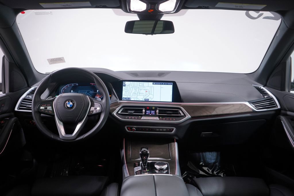 Used 2023 BMW X5 xDrive40i w/ Parking Assistance Package AWD/4WD image 10