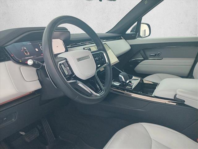 Certified 2025 Land Rover Range Rover Sport SE image 4