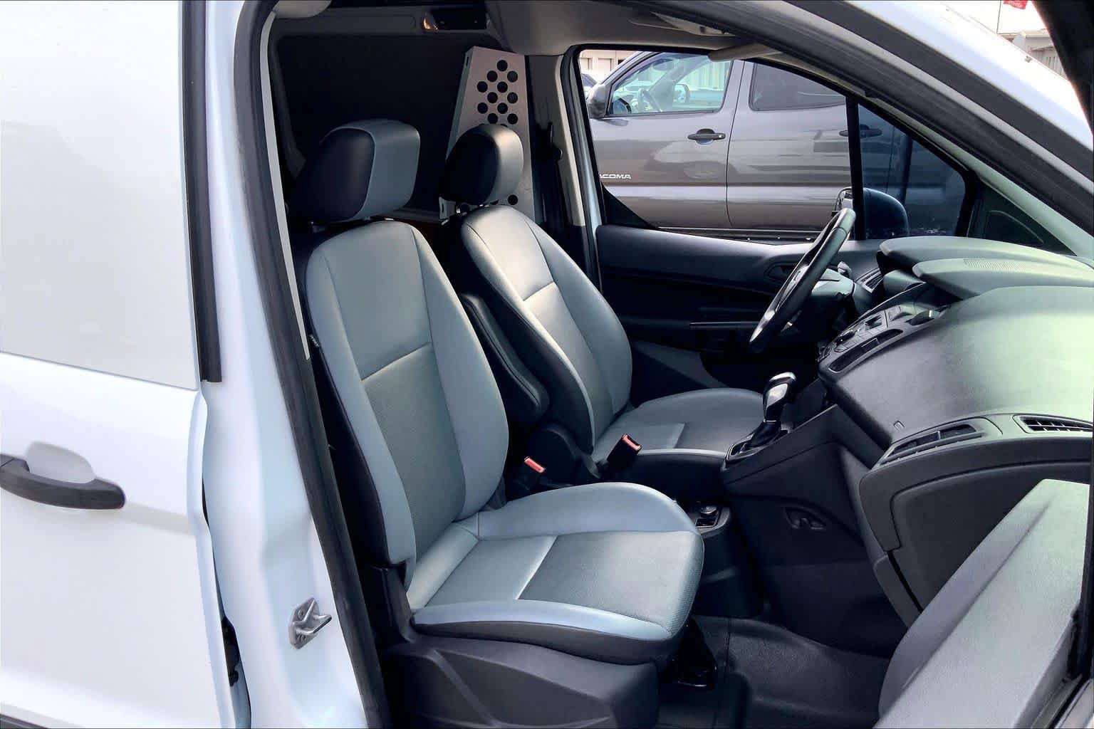 Used 2016 Ford Transit Connect XL FWD image 9