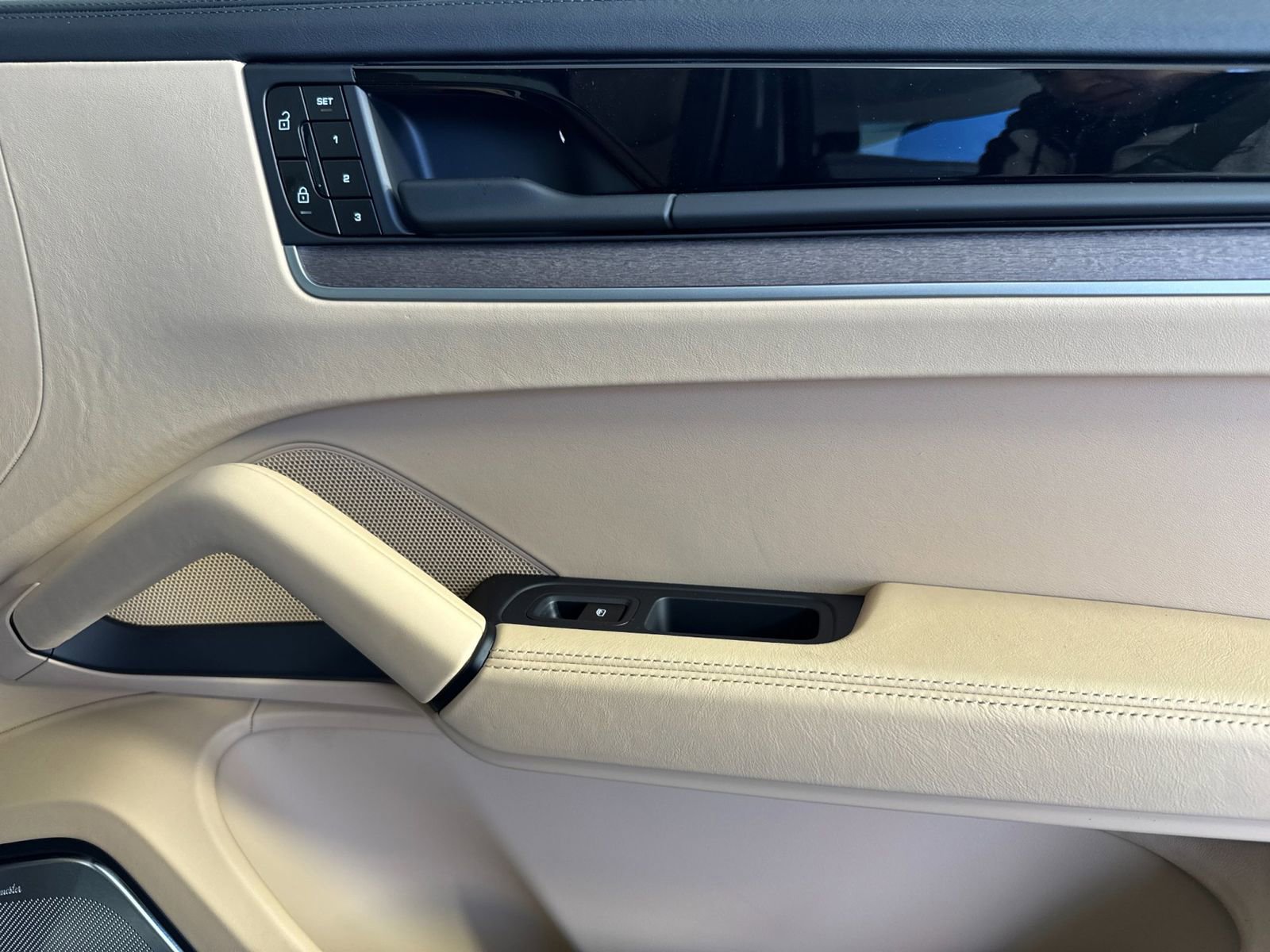 New 2026 Porsche Cayenne S image 20