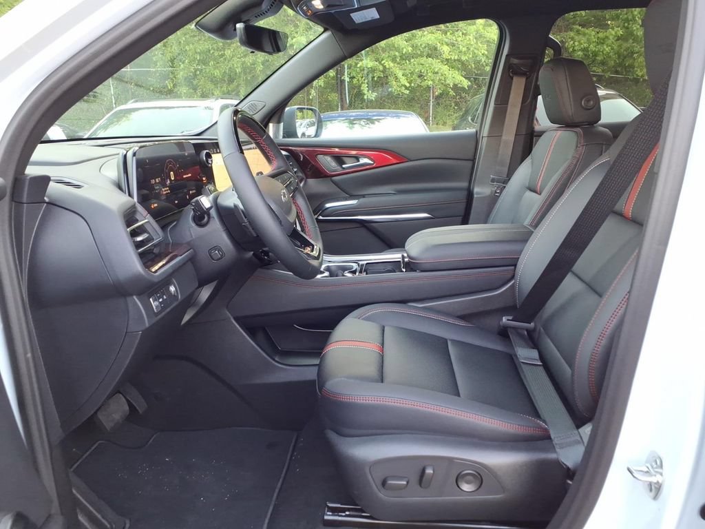 New 2026 Chevrolet Traverse RS FWD image 11
