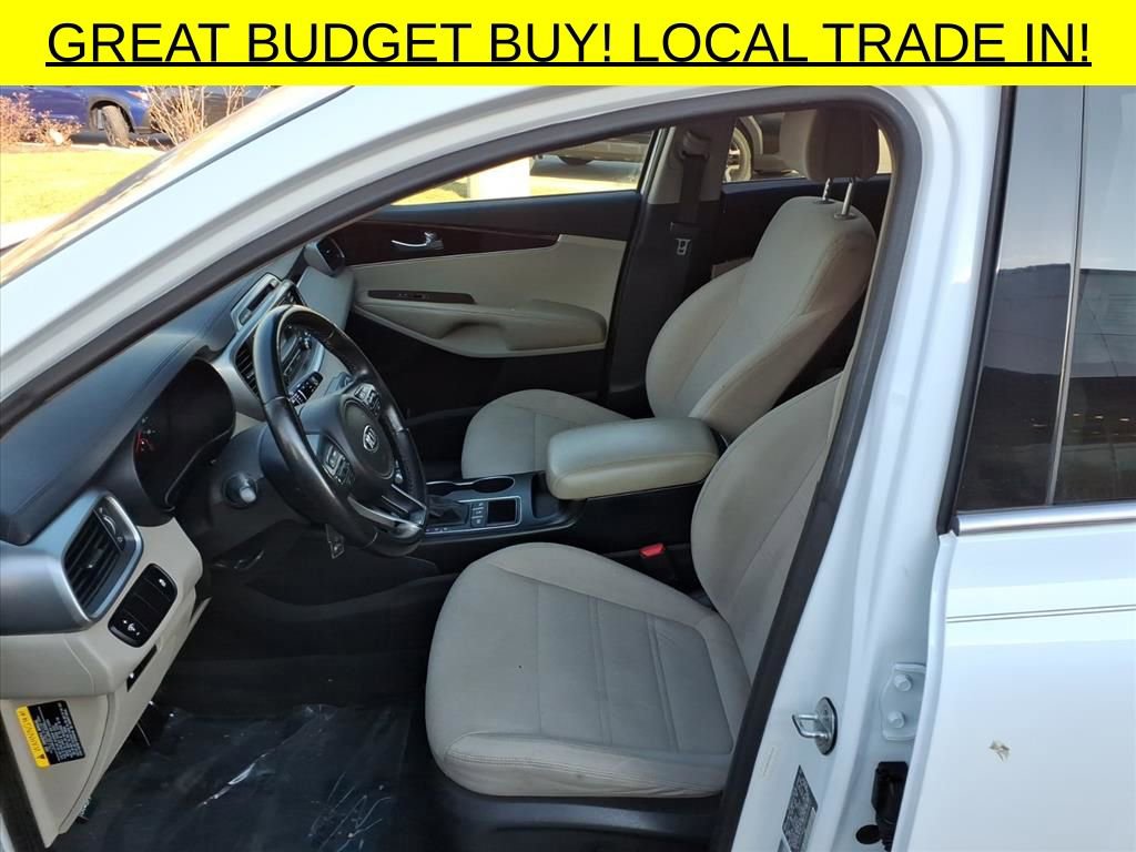 Used 2016 Kia Sorento LX w/ LX Convenience Package image 24