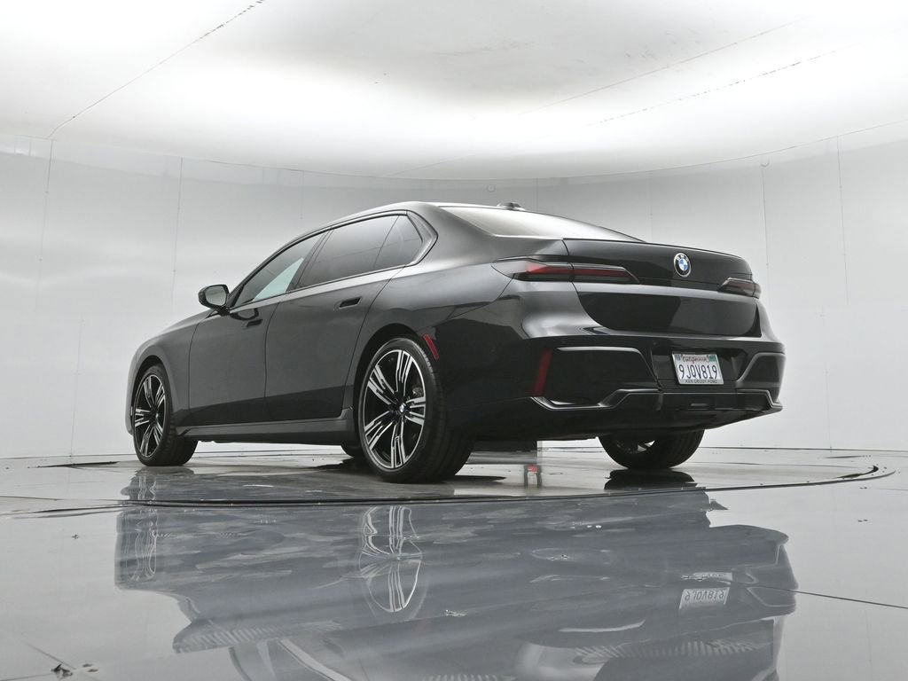 Used 2023 BMW 740i w/ Parking Assistance Package image 46