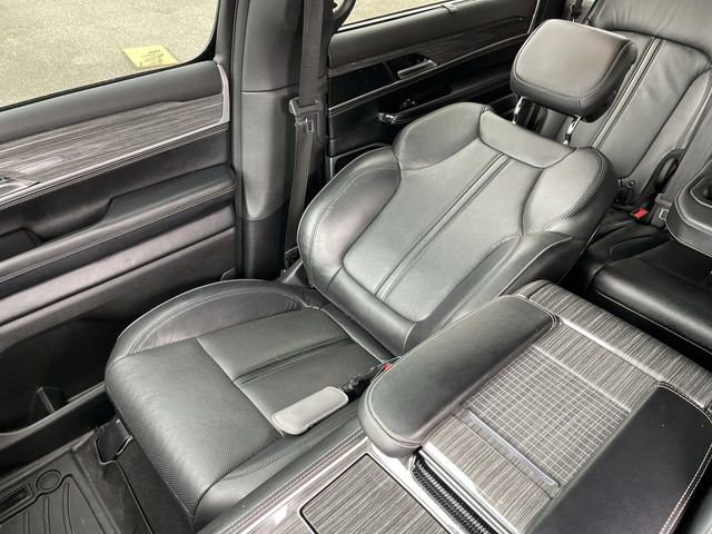 Used 2022 Jeep Wagoneer Series II w/ Convenience Group I AWD/4WD image 25
