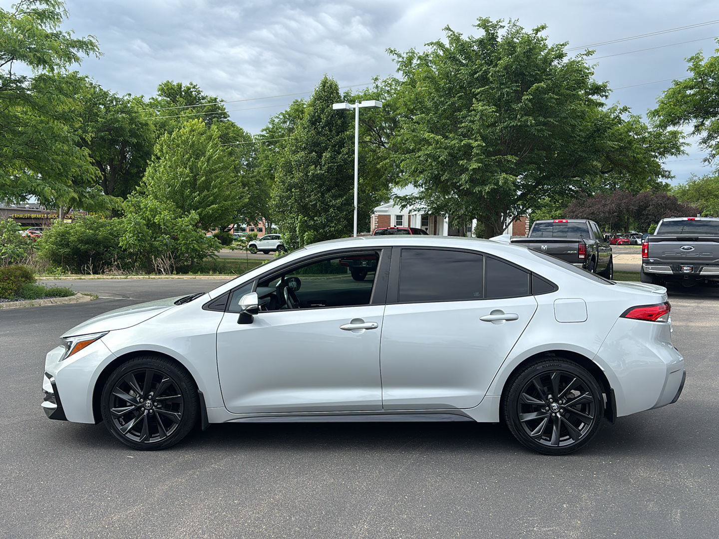 Used 2023 Toyota Corolla SE FWD image 26