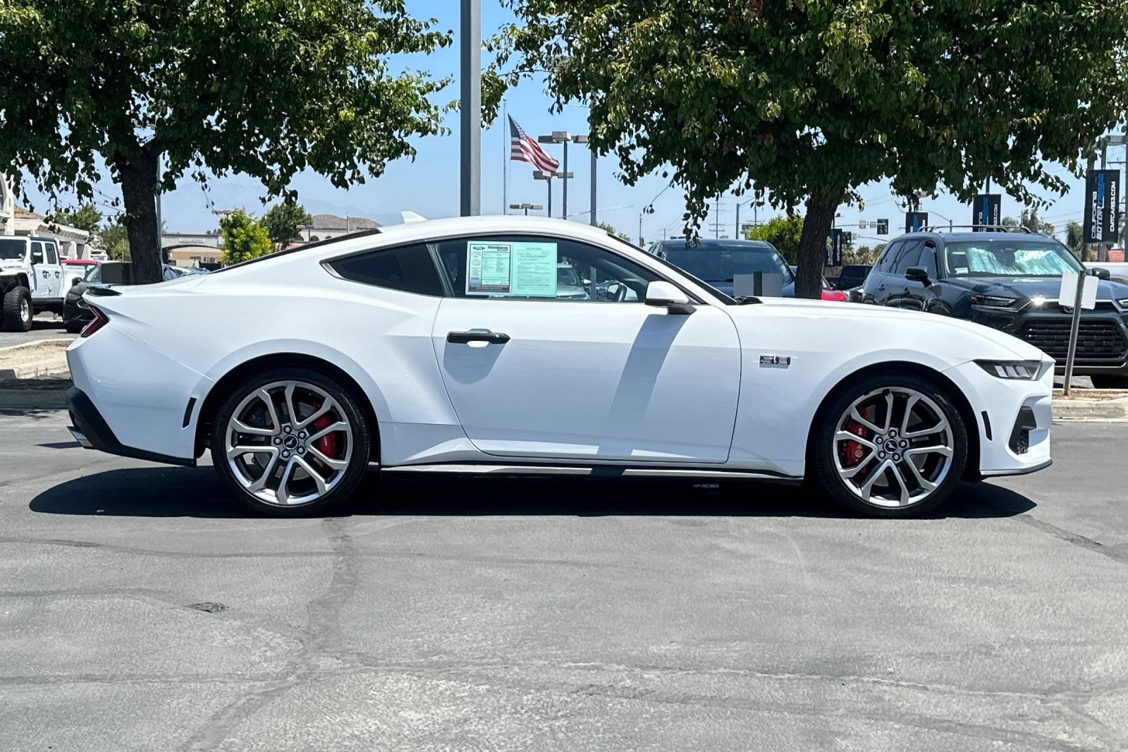 Used 2024 Ford Mustang GT Premium RWD image 3