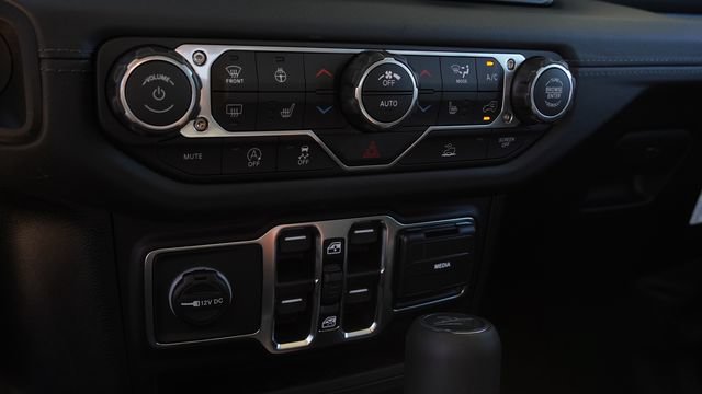New 2026 Jeep Gladiator Mojave AWD/4WD image 22