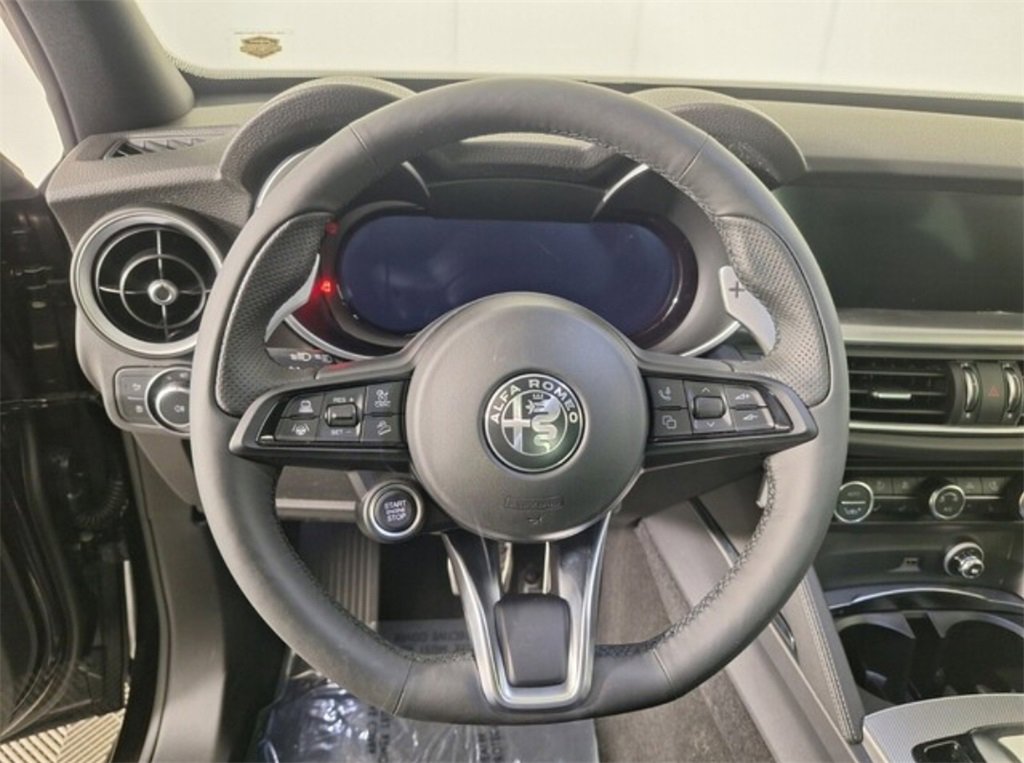 New 2025 Alfa Romeo Stelvio Sprint w/ Convenience Package image 21