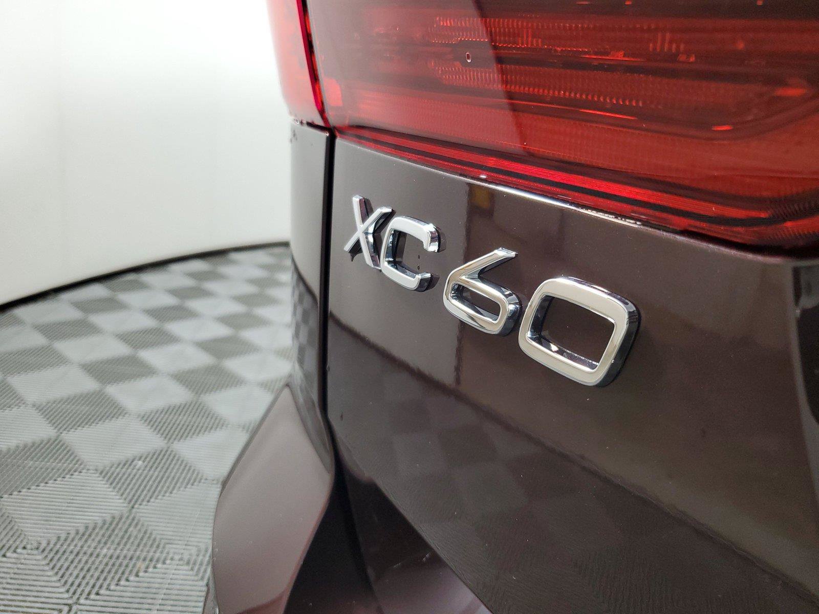 New 2026 Volvo XC60 B5 Plus w/ Climate Package AWD/4WD image 7