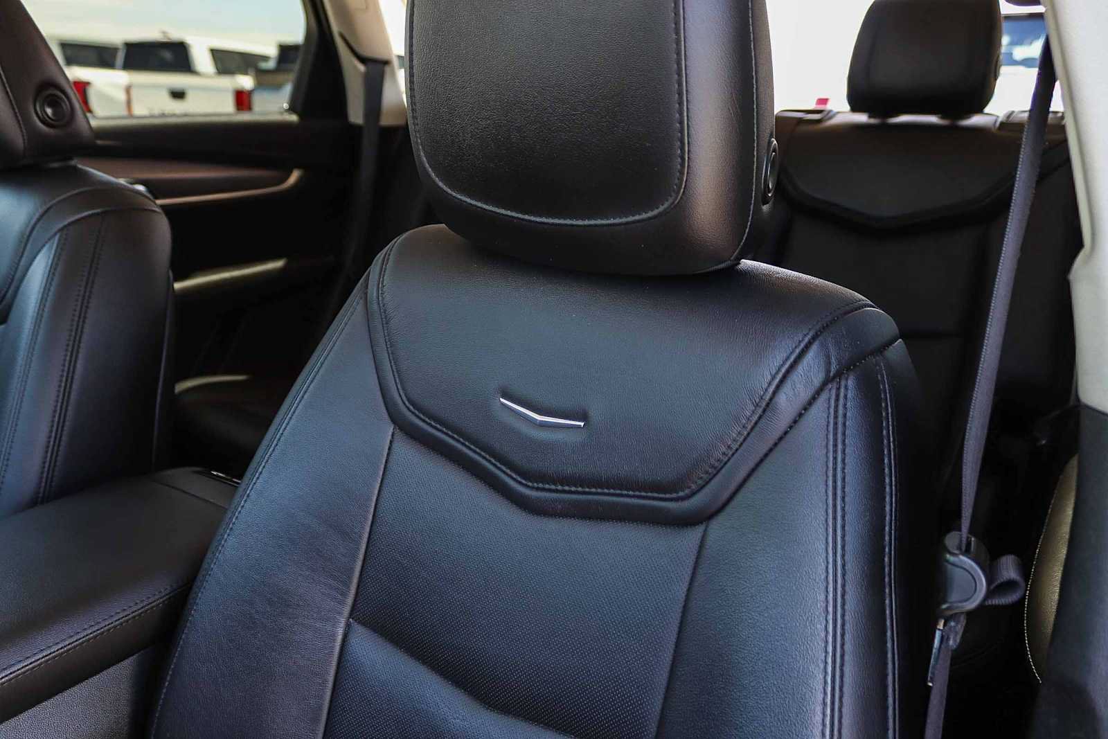 Used 2019 Cadillac XT5 Premium Luxury FWD image 27