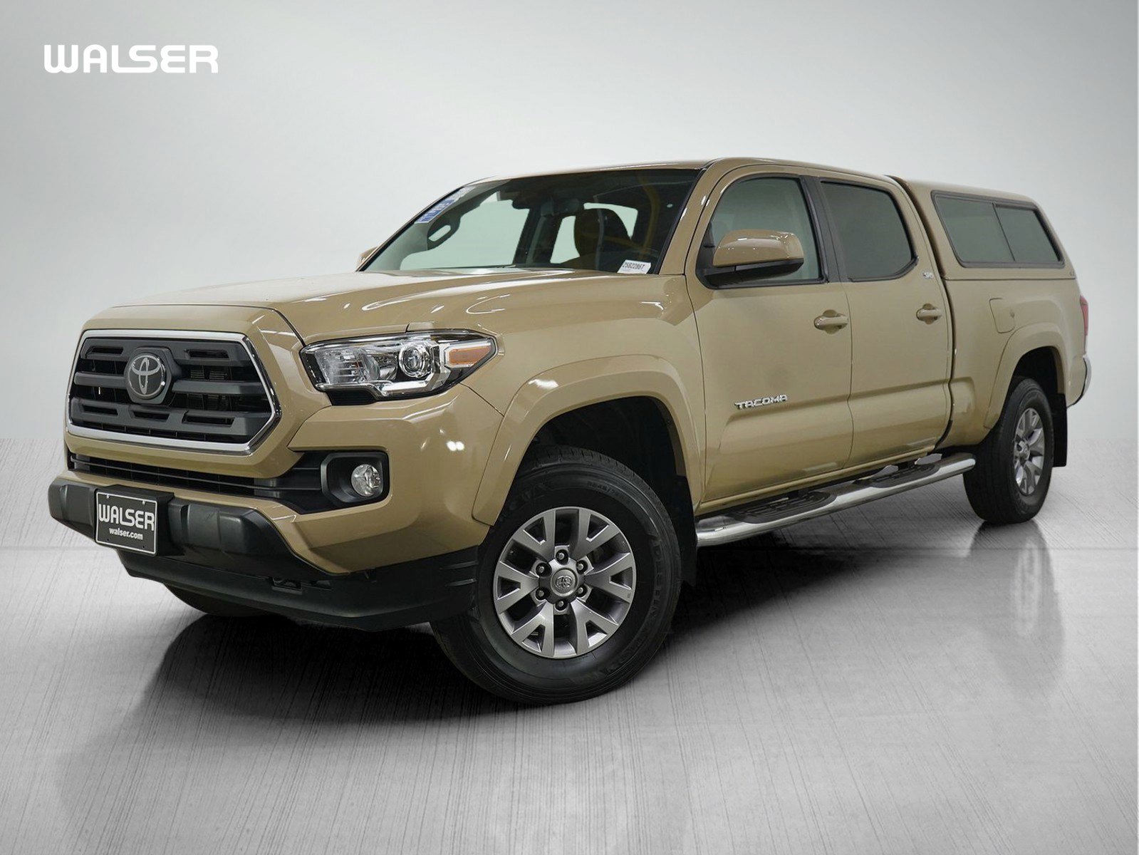 Used 2018 Toyota Tacoma SR5 AWD/4WD image 1