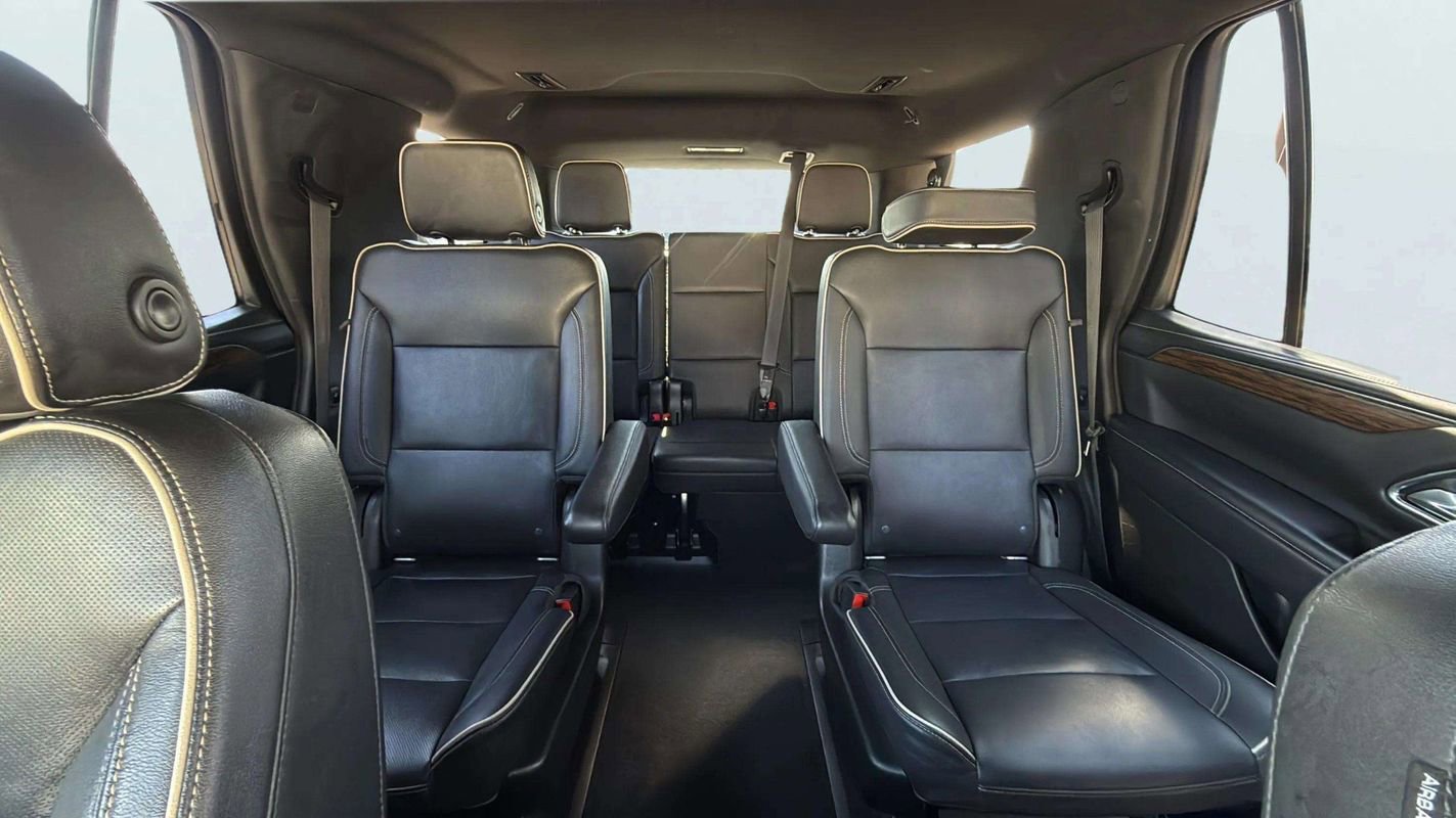 Used 2021 Chevrolet Tahoe Premier w/ Premium Package AWD/4WD image 20