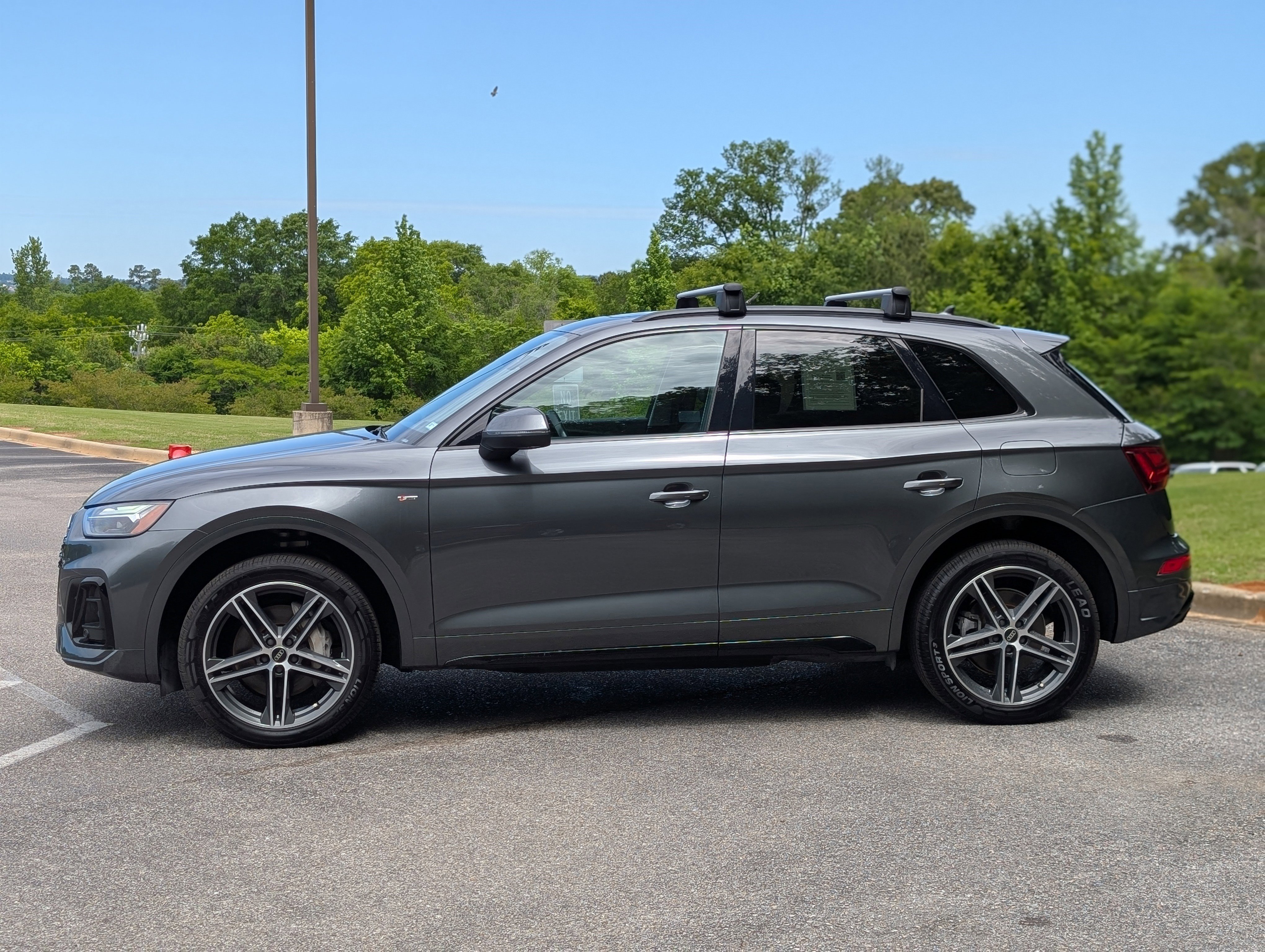Used 2023 Audi Q5 e Premium Plus w/ Premium Plus Package AWD/4WD image 6
