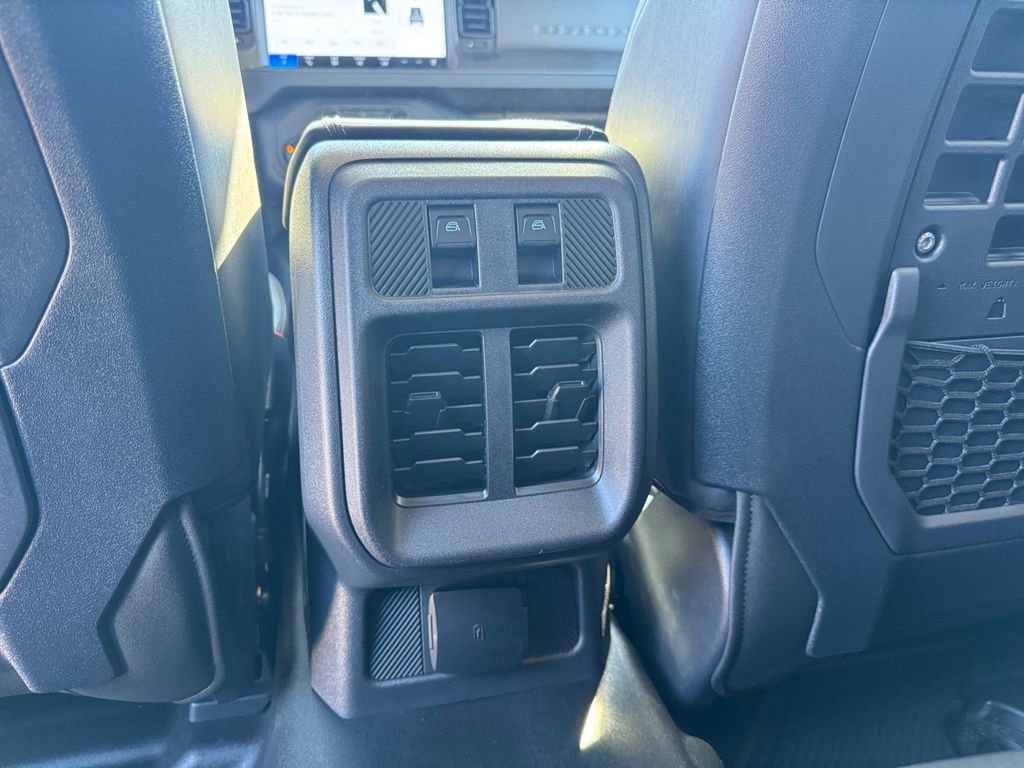 New 2025 Ford Bronco Badlands image 23