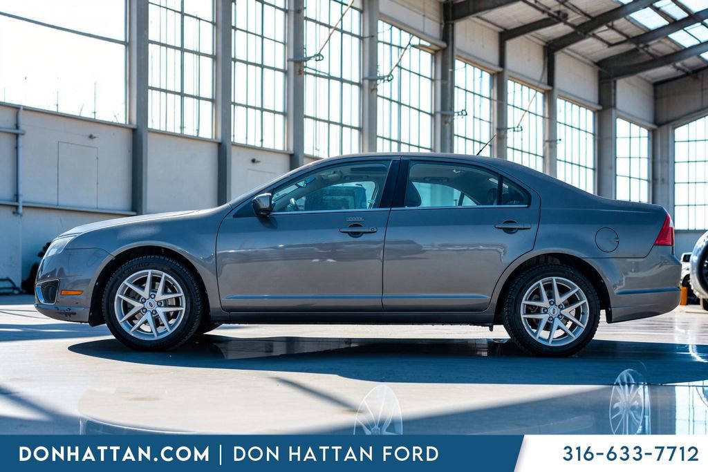 Used 2011 Ford Fusion SEL w/ 302A Rapid Spec Order Code FWD image 2