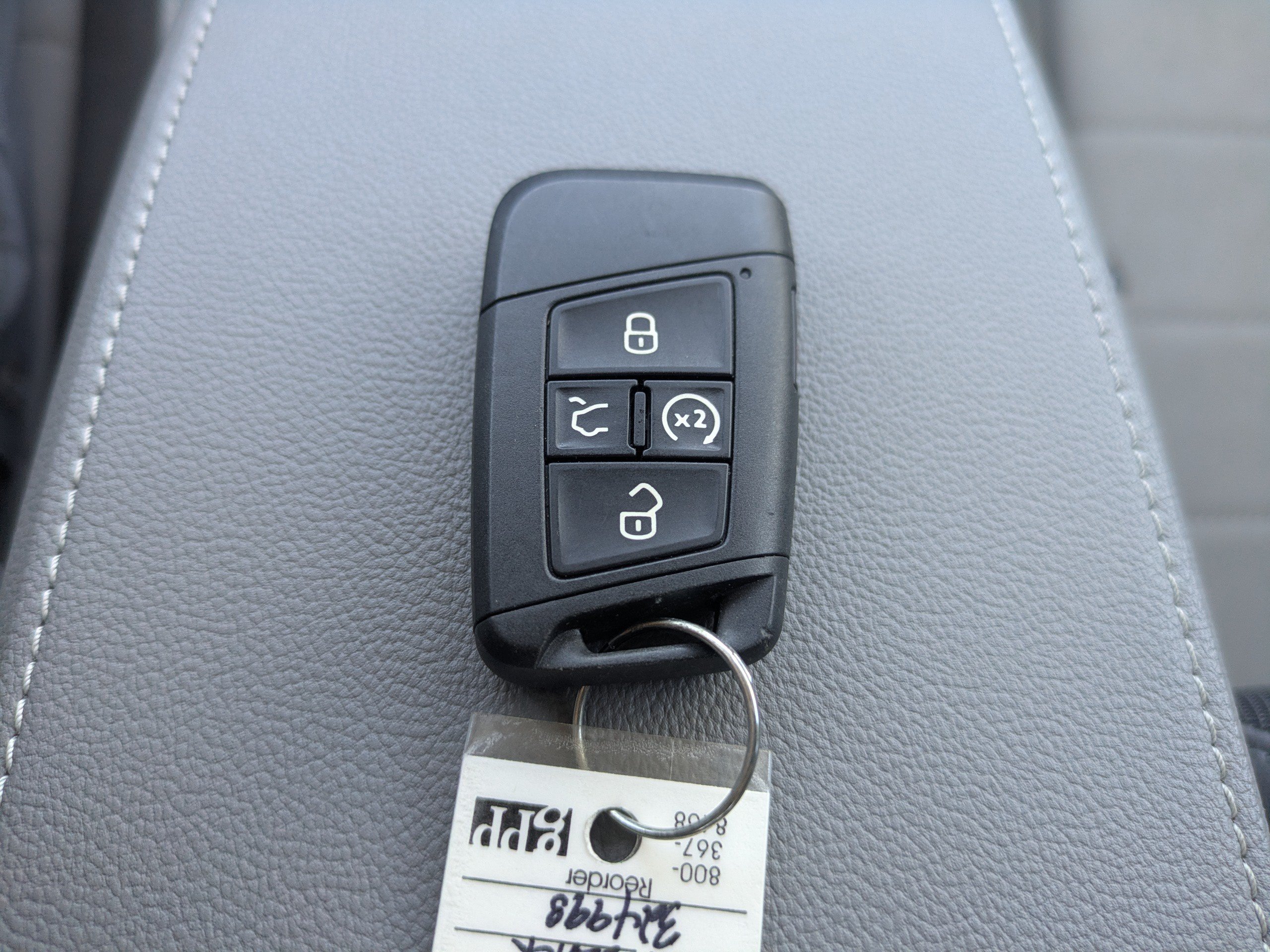 Certified 2023 Volkswagen Taos SE w/ Black Wheel Package FWD image 30