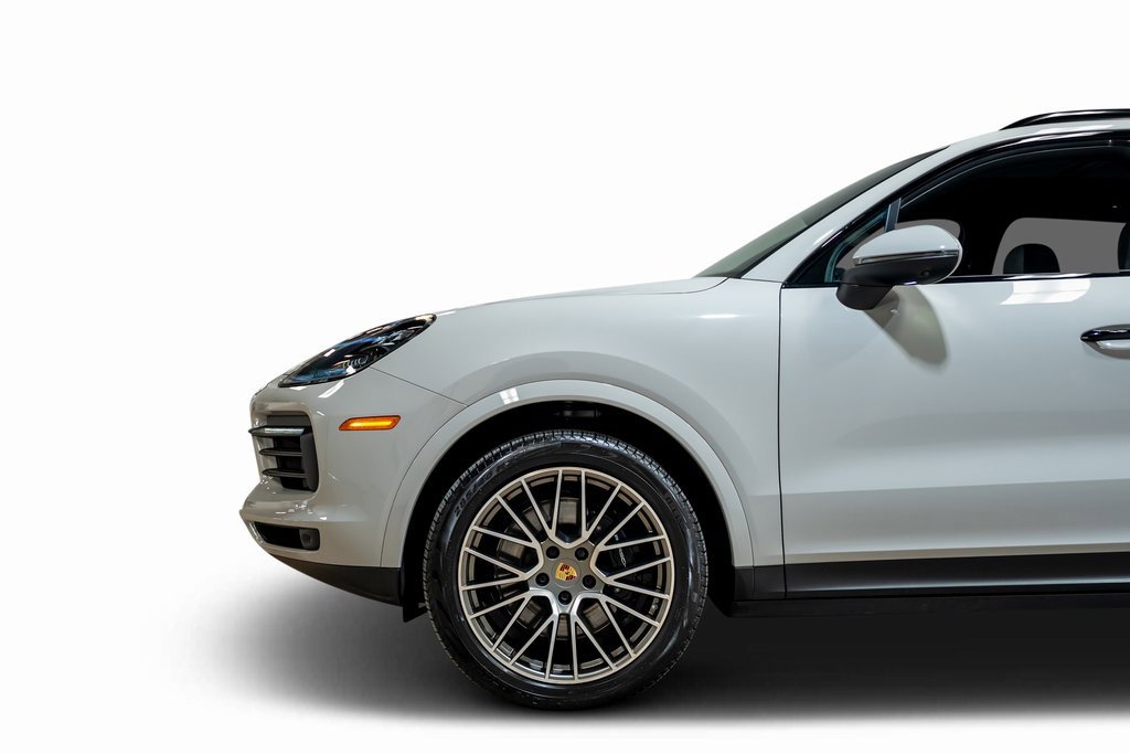 Used 2022 Porsche Cayenne S Platinum image 27