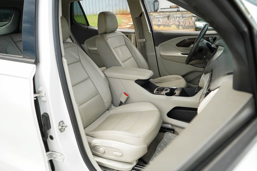 Used 2018 GMC Terrain Denali w/ Advanced Safety Package FWD image 14